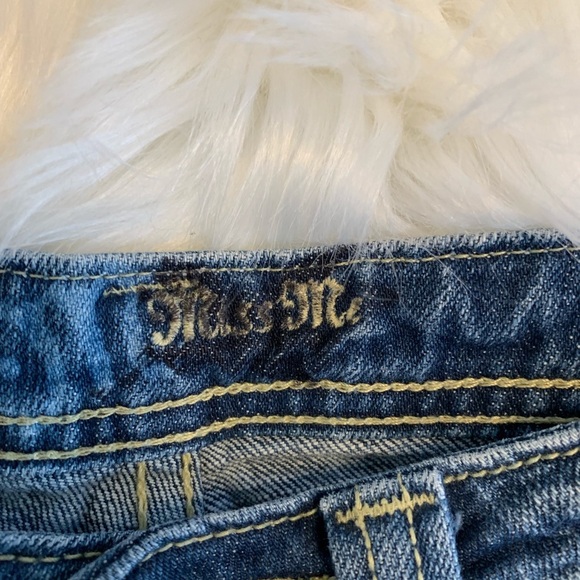 Miss Me JF4408 Distressed Stitching Crops - Picture 4 of 6